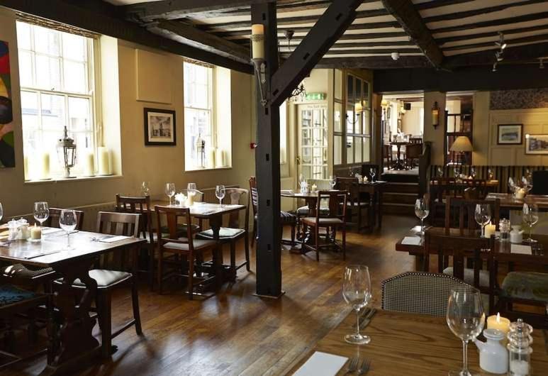 Ye Olde Talbot Hotel By Greene King Inns Worcester Exterior photo